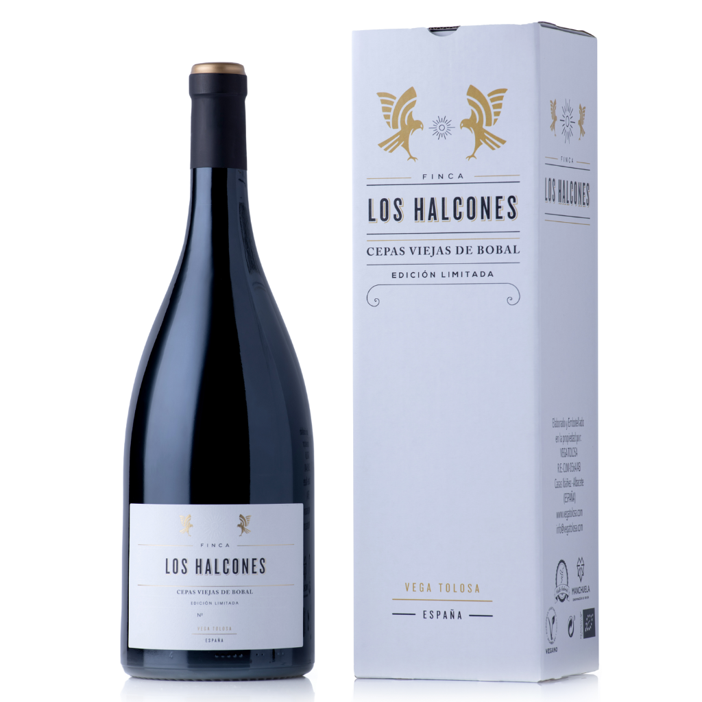 Botella de vino Finca Los Halcones, Cepas Viejas de Bobal, edición limitada, acompañada de su elegante caja, representando un producto ecológico de alta calidad de España.